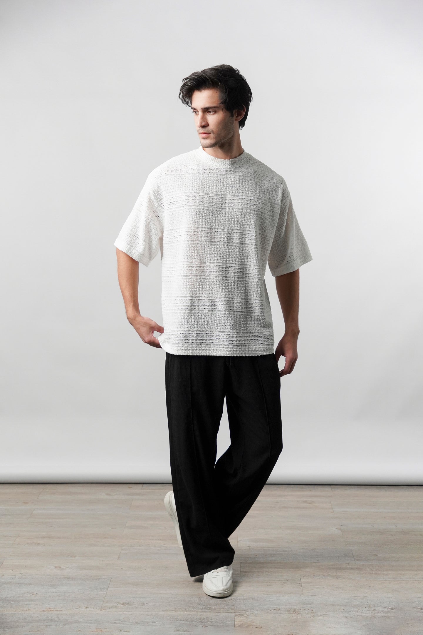 Textured Oversized T-Shirt - White - Mendeez