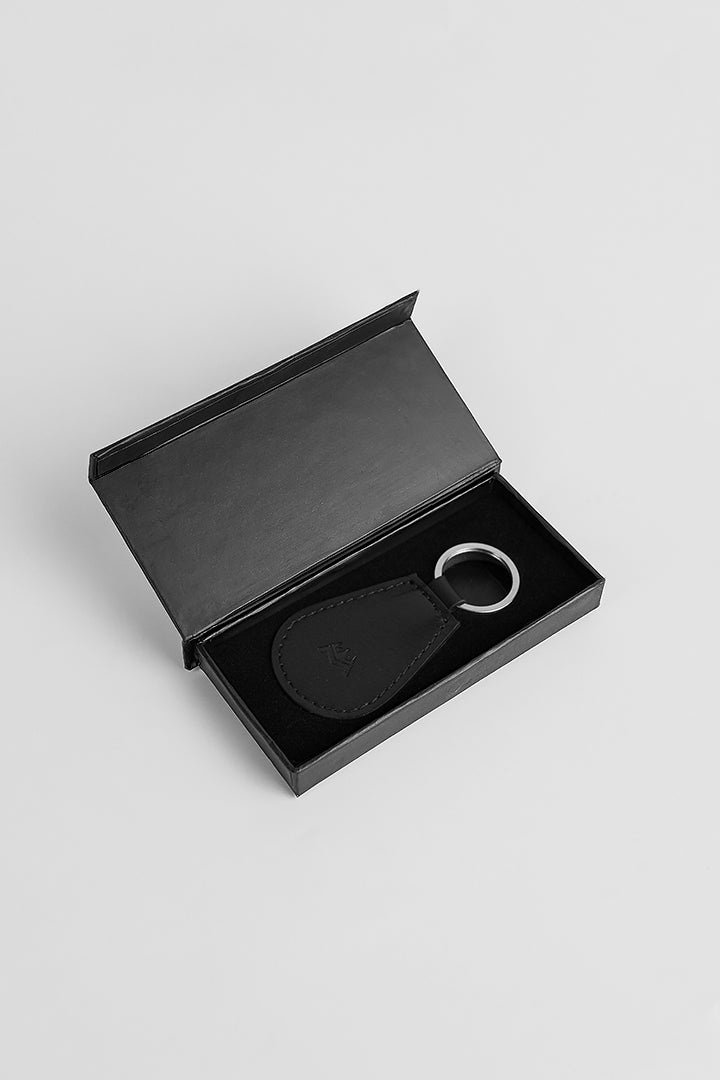 Leather Keychain - Black - Mendeez