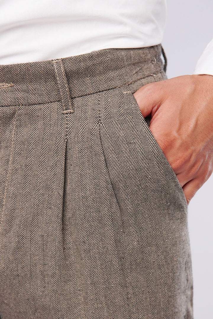 Herringbone Pleated Pants - Brown - Mendeez