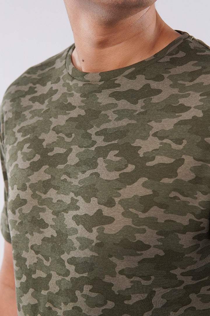 Curved Hem Camouflage T-Shirt - Green - Mendeez