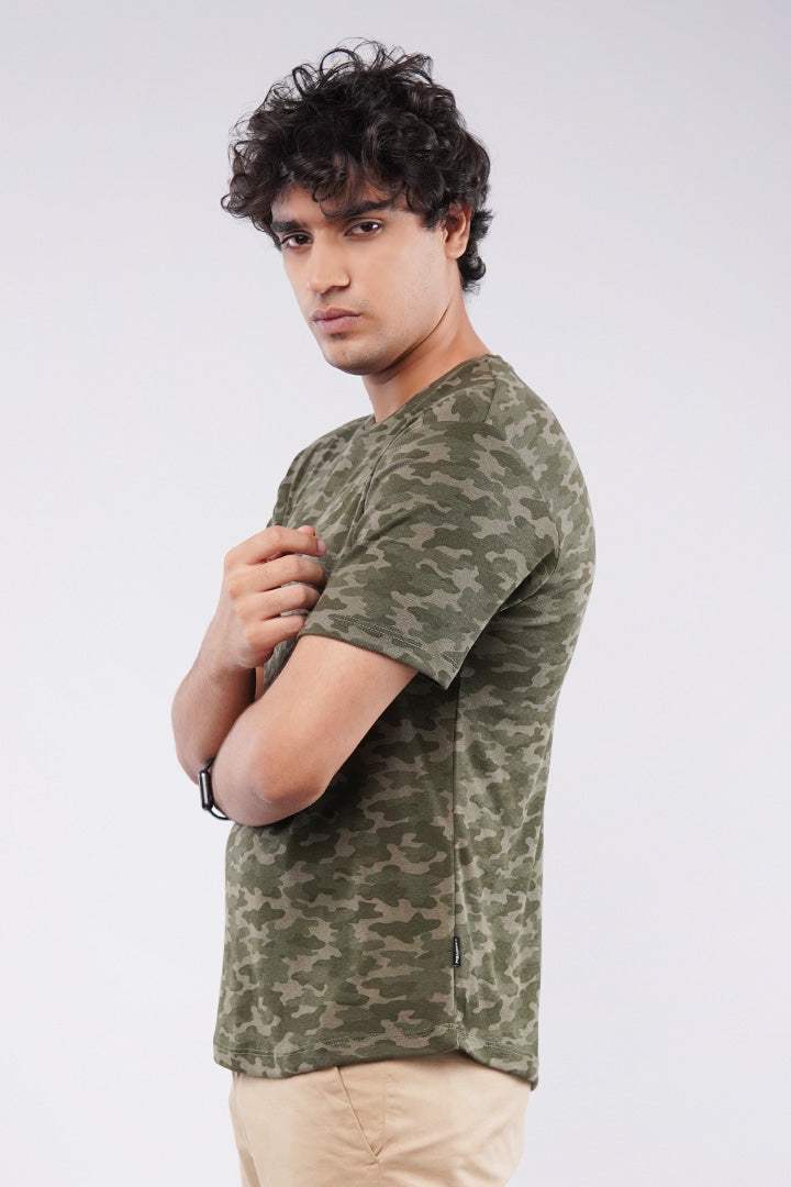 Curved Hem Camouflage T-Shirt - Green - Mendeez