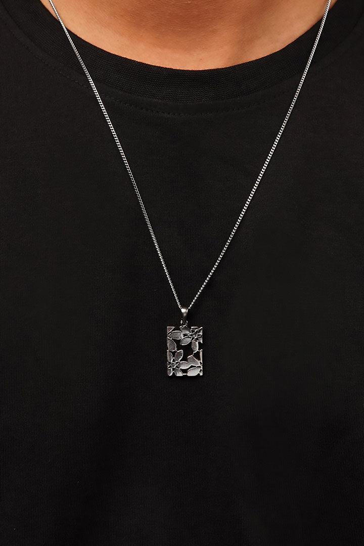 Stencil Pendant - Silver - Mendeez