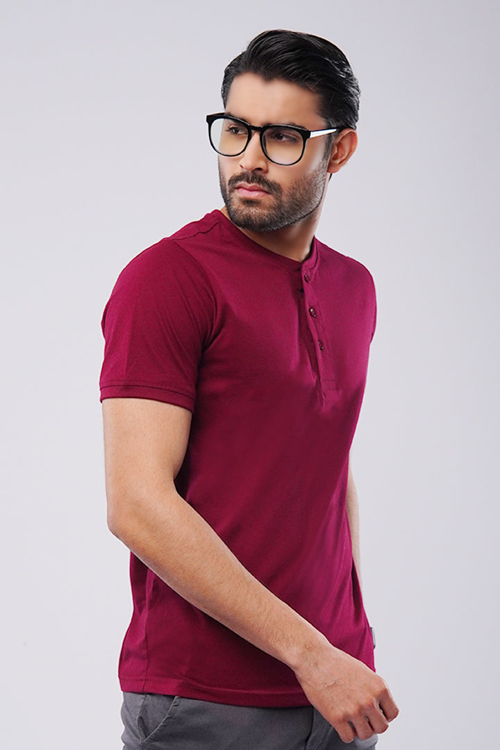 Berry Rush Henley T-shirt - Mendeez PK 