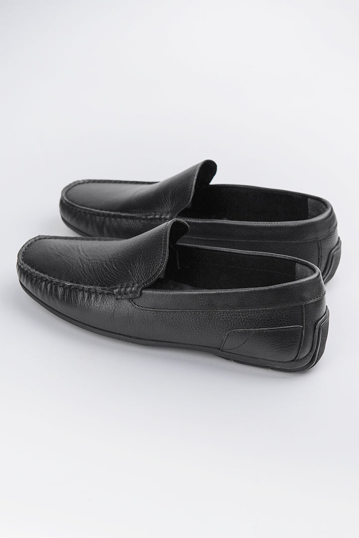 Classic Loafer Shoes - Black - Mendeez