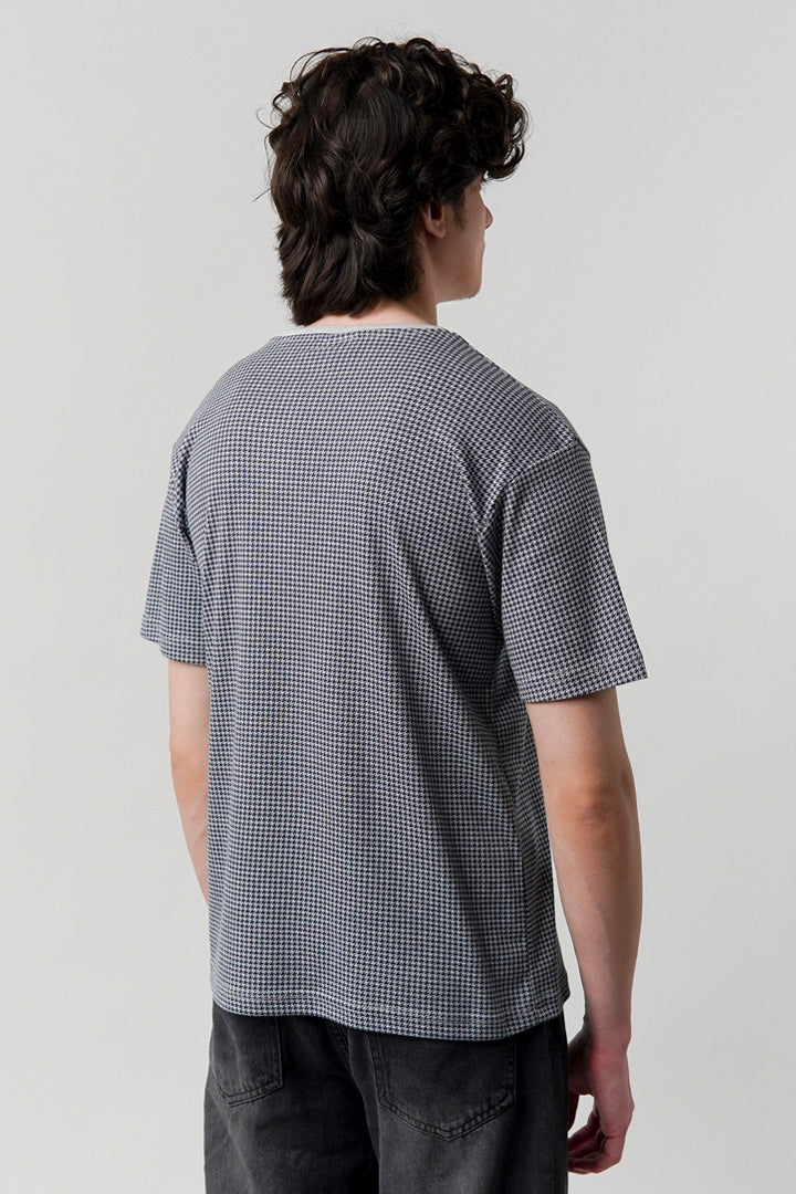 Houndstooth T-Shirt - Grey - Mendeez