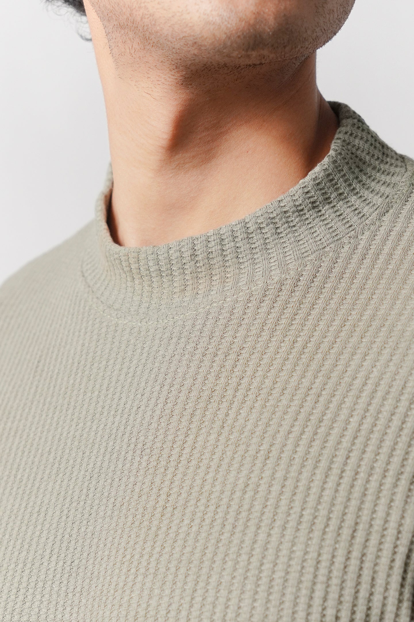 Mock Neck Sweatshirt - Sage Green - Mendeez