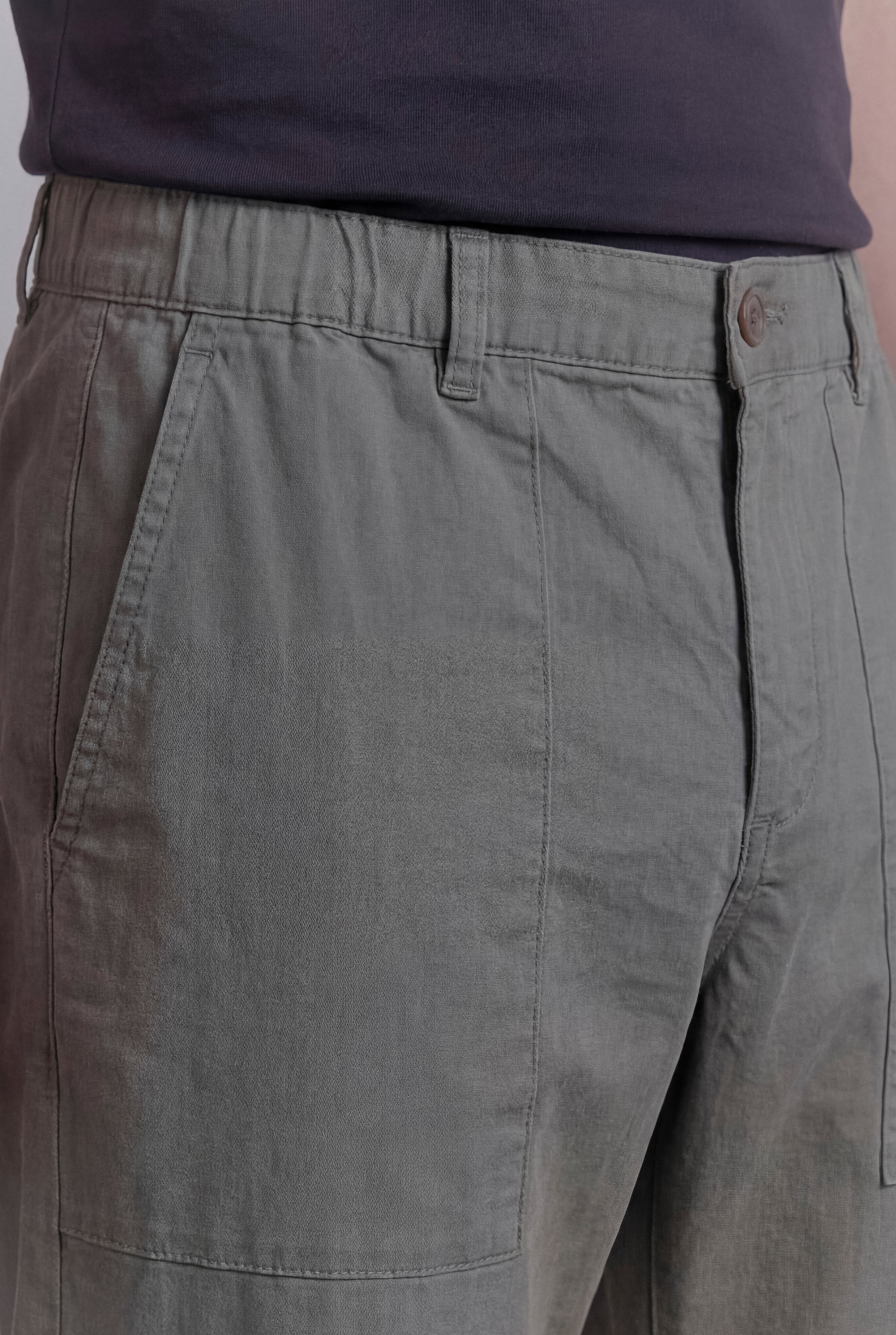 Classic Straight Pants - Grey - Mendeez