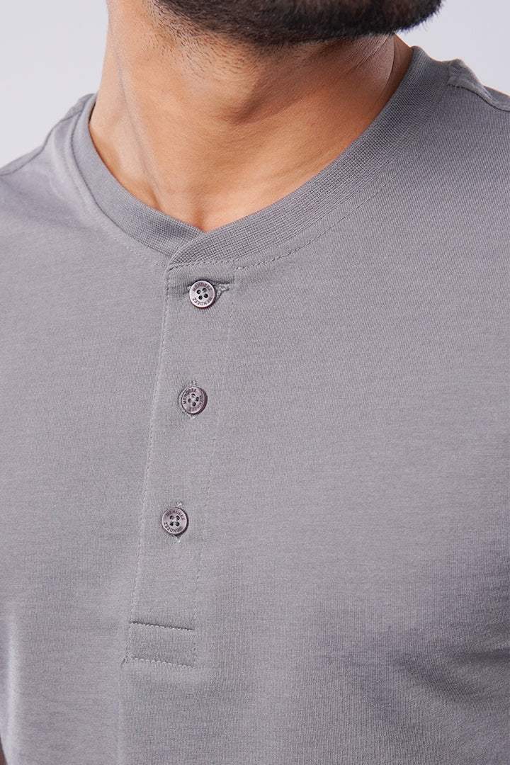 Seal Henley T-shirt - Mendeez PK 