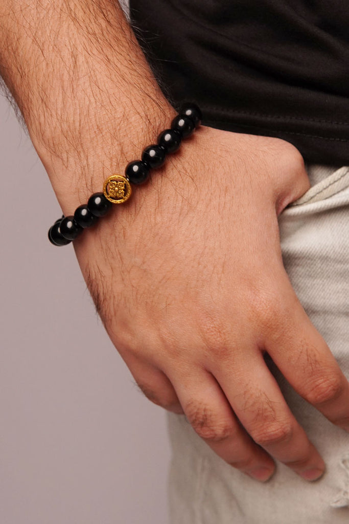 Gold Charm Beaded Bracelet - Black - Mendeez