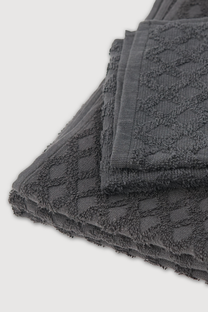 Charcoal Combed Towel - Mendeez PK 