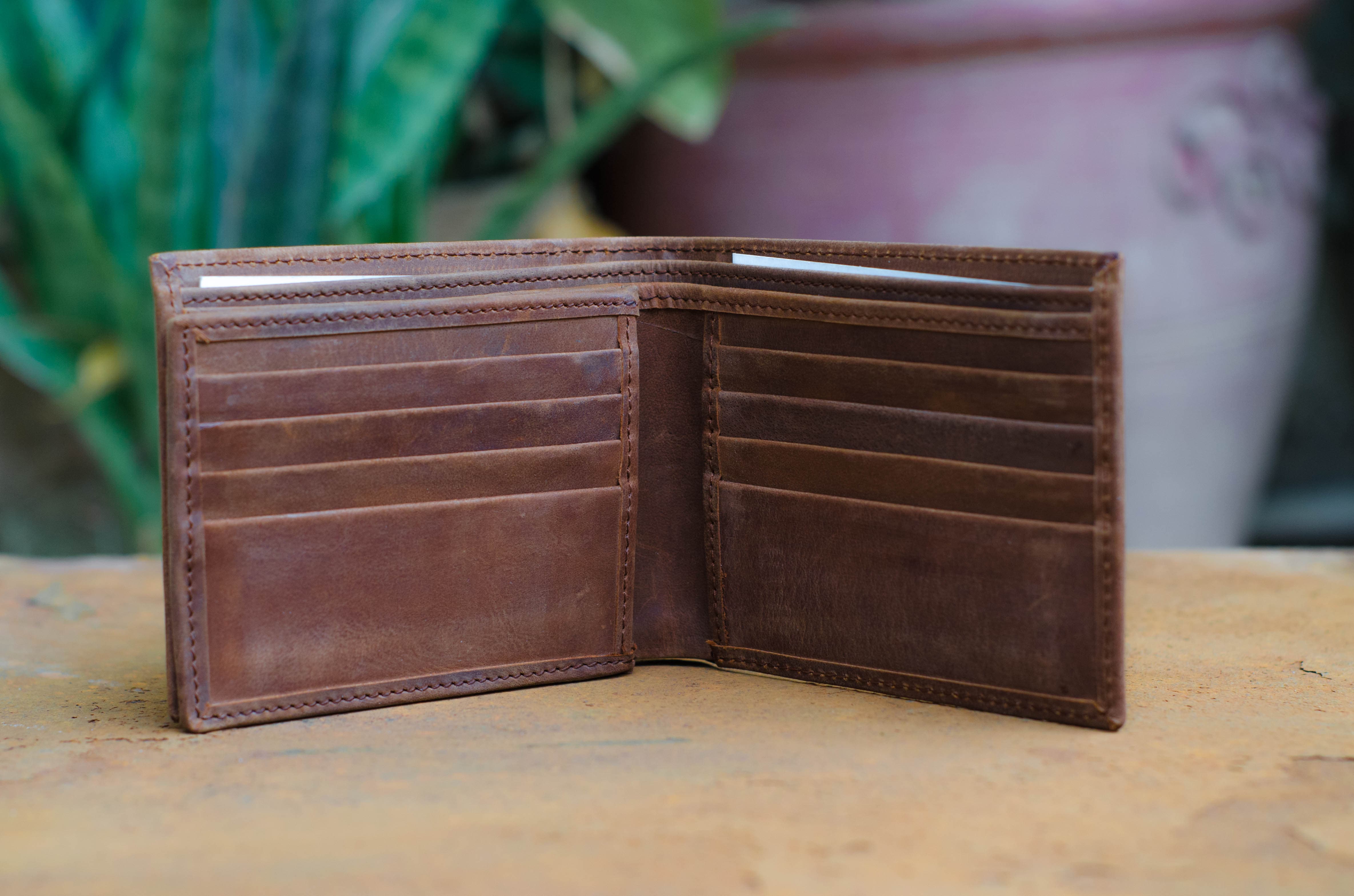 Brown Tri-Fold Horse Leather Wallet (1374312857709)