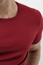 Ribbed Crewneck T-Shirt – Maroon-MENDEEZ-T-Shirts